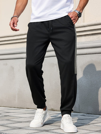 Herren Jogginghose mit sportlichen Seitenstreifen – Moderner Freizeitstil