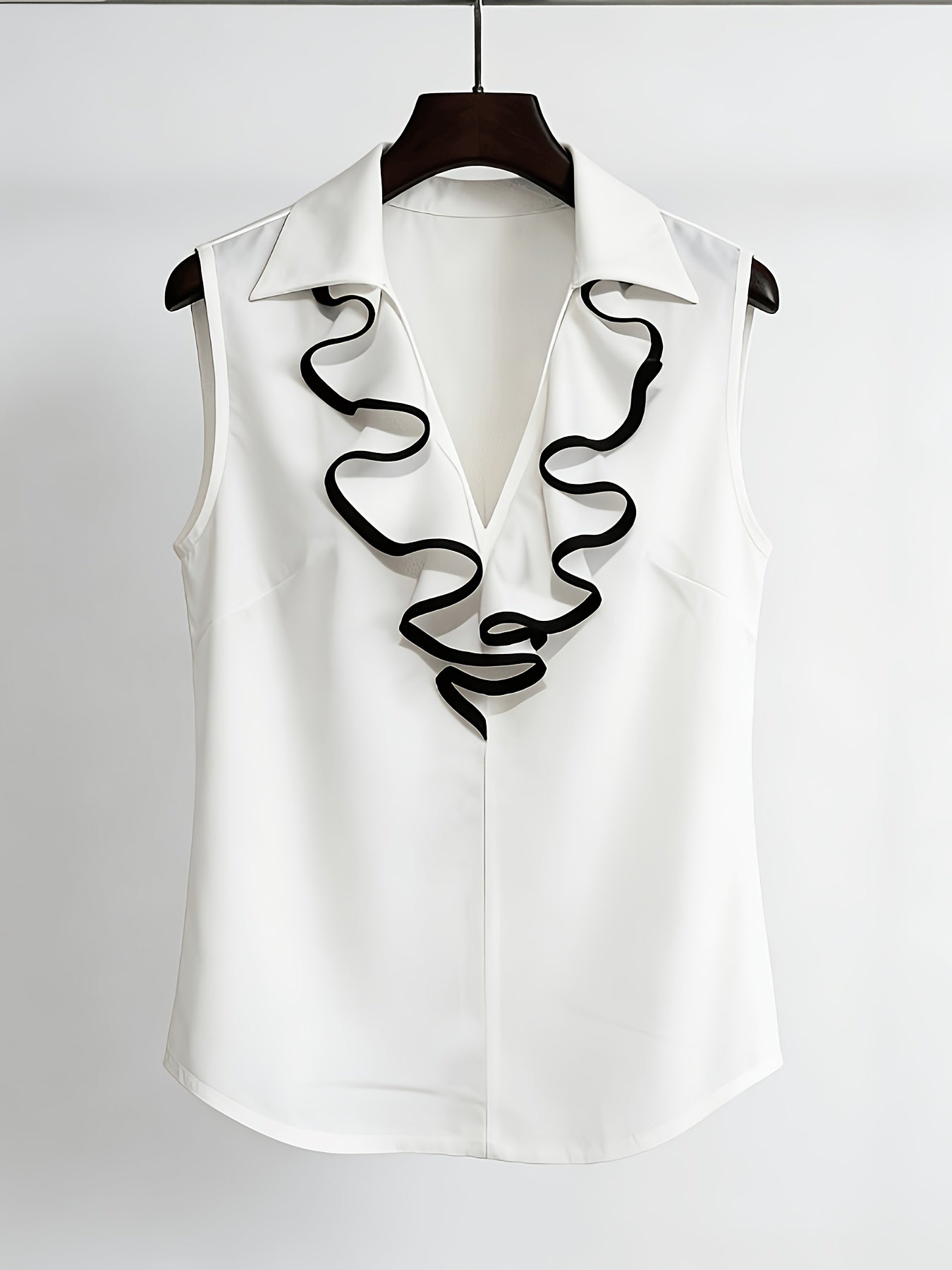 Damen Bluse ohne Ärmel mit Rüschen-Detail für Business und elegante Anlässe