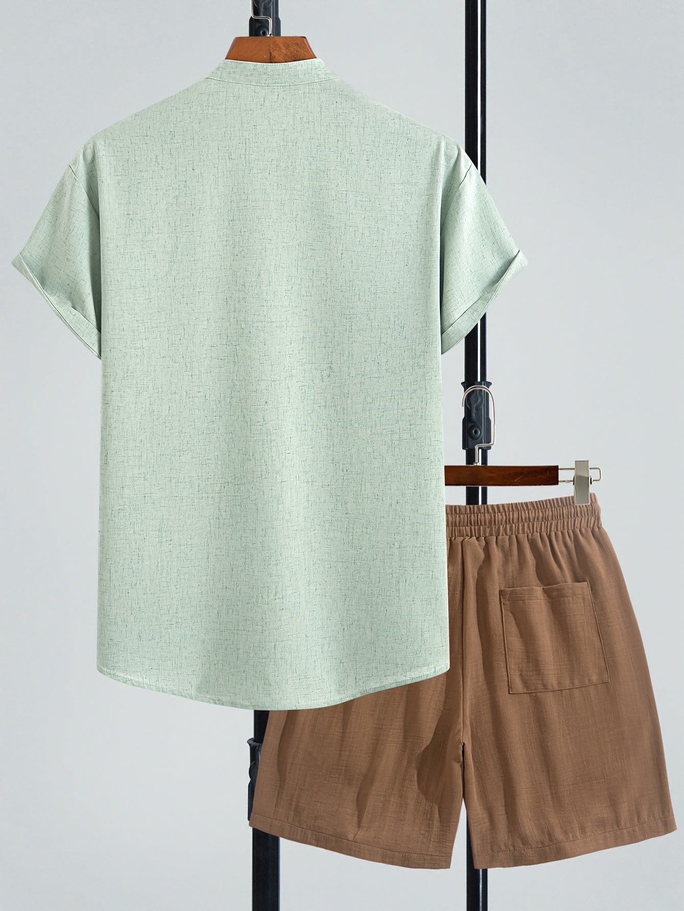 Herren Zweiteiliges Freizeitset mit Henley-Shirt und Shorts – Moderner Look für Alltag und Urlaub