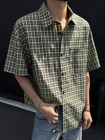 Herren Kurzarm Freizeithemd im karierten Oversize-Look – Lässiger Style für Alltag und Freizeit