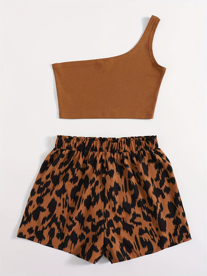 Damen Sommer Set mit Ein-Schulter-Top und Animalprint Shorts – Modisches Freizeit Outfit