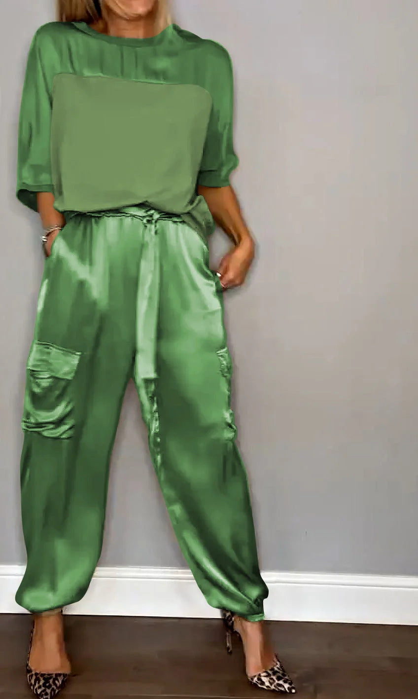 Kimberley – Satin Damen Zweiteiler mit kurzen Ärmeln