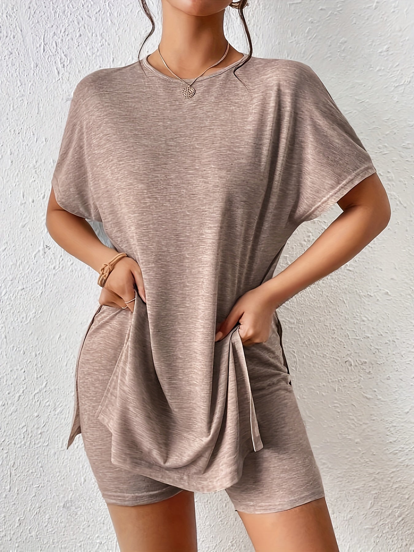 Damen Lounge-Set mit Oversize T-Shirt und Shorts – Bequemer Freizeit-Look, ideal für Zuhause und Alltag