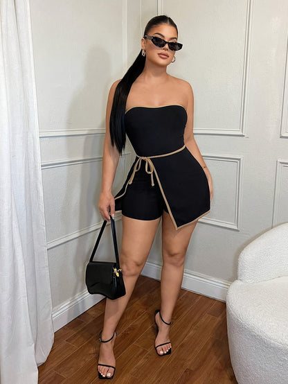 Damen Eleganter Bandeau Jumpsuit mit Gürtel und asymmetrischem Rock-Overlay – Stilvoller Einteiler für Alltag und Ausgehen