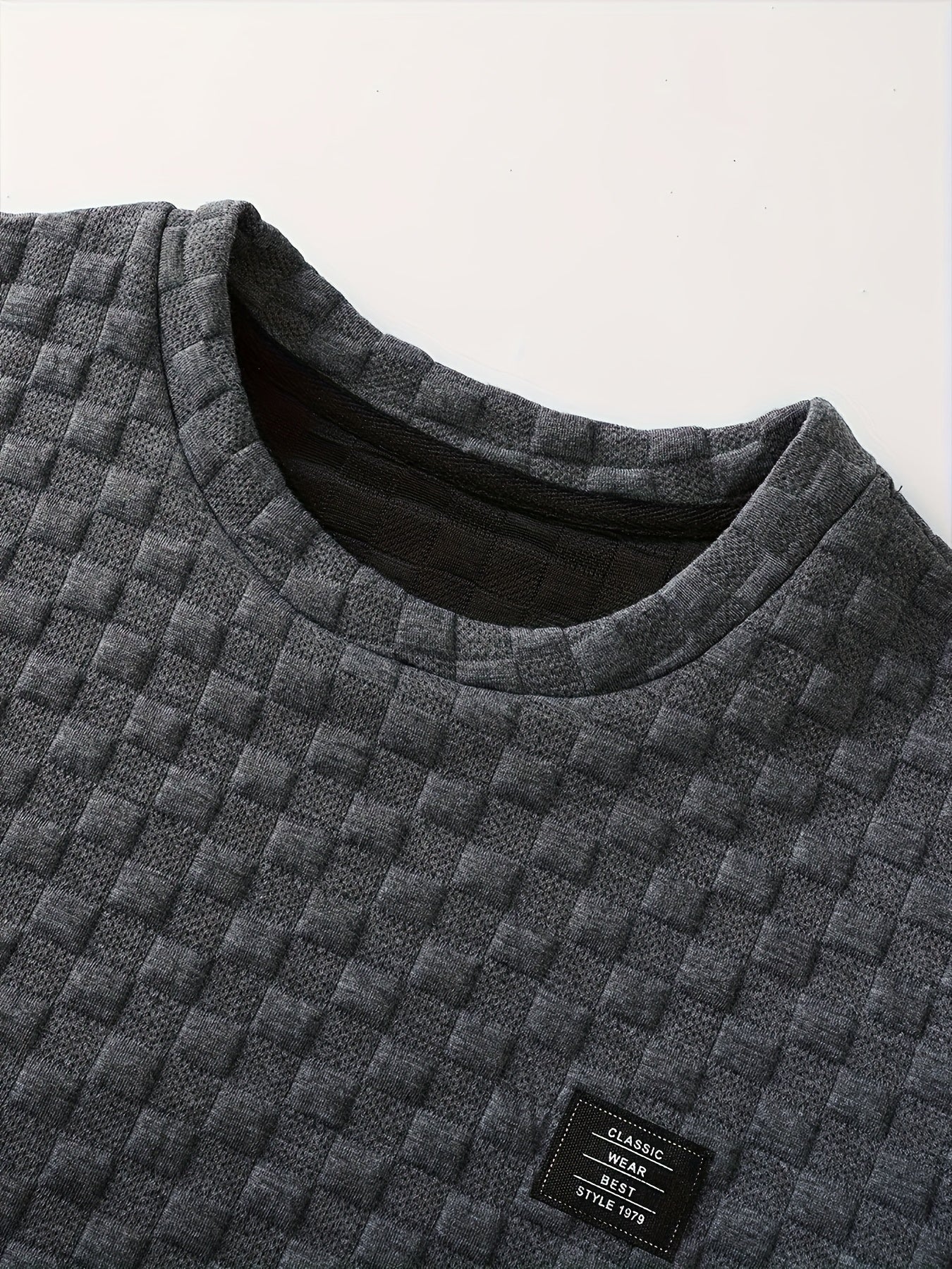 Herren T-Shirt mit Waffelstruktur und modernem Schnitt – Freizeit & Urban Style