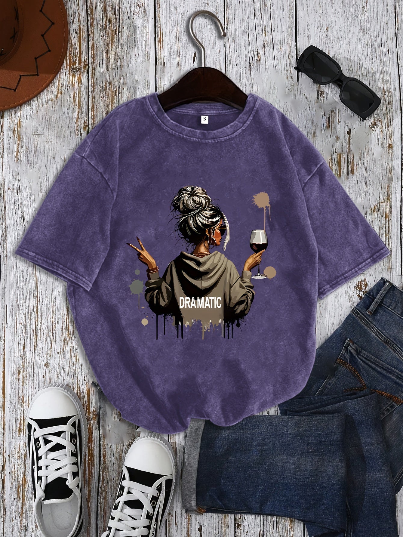 Damen Oversize T-Shirt mit Grafik – Dramatic Girl, lässiger Stil, ideal für Freizeit und Alltag
