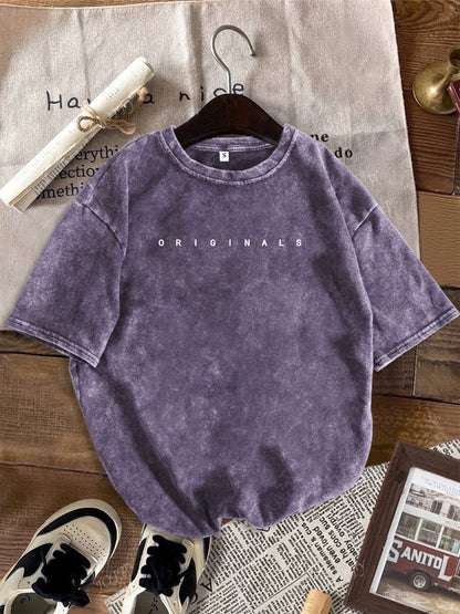 Damen Casual Streetwear T-Shirt mit Jeans-Shorts – Trendiges Freizeit-Outfit für den Sommer