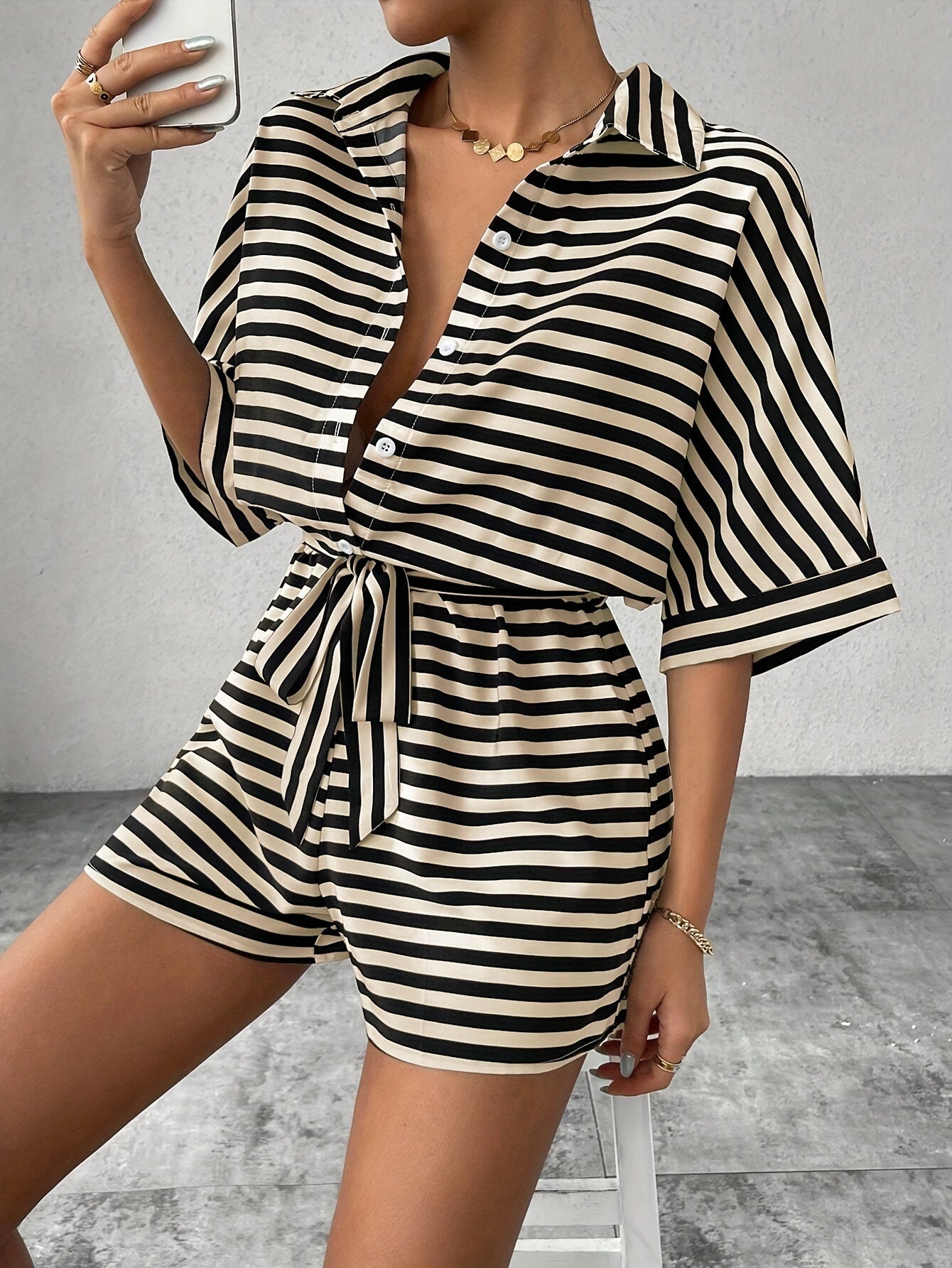 Damen Sommer Overall gestreift – Lässiger Jumpsuit mit Gürtel für Alltag und Urlaub