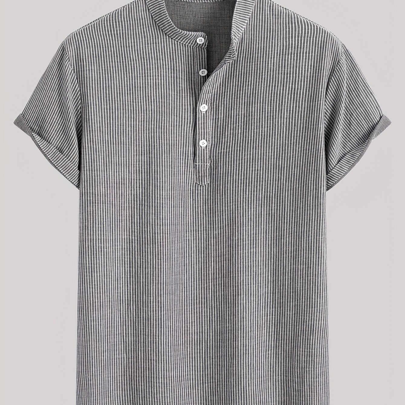 Herren Kurzarm-Henley mit Stehkragen und feinem Streifenmuster – Moderner Freizeitstil