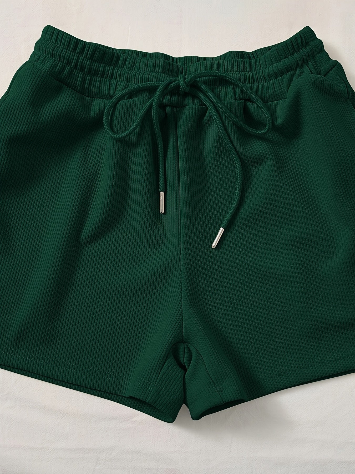Damen Freizeit Zweiteiler Set – Geripptes Crop Top & Shorts, Sportlich & Modern für Alltag und Entspannung