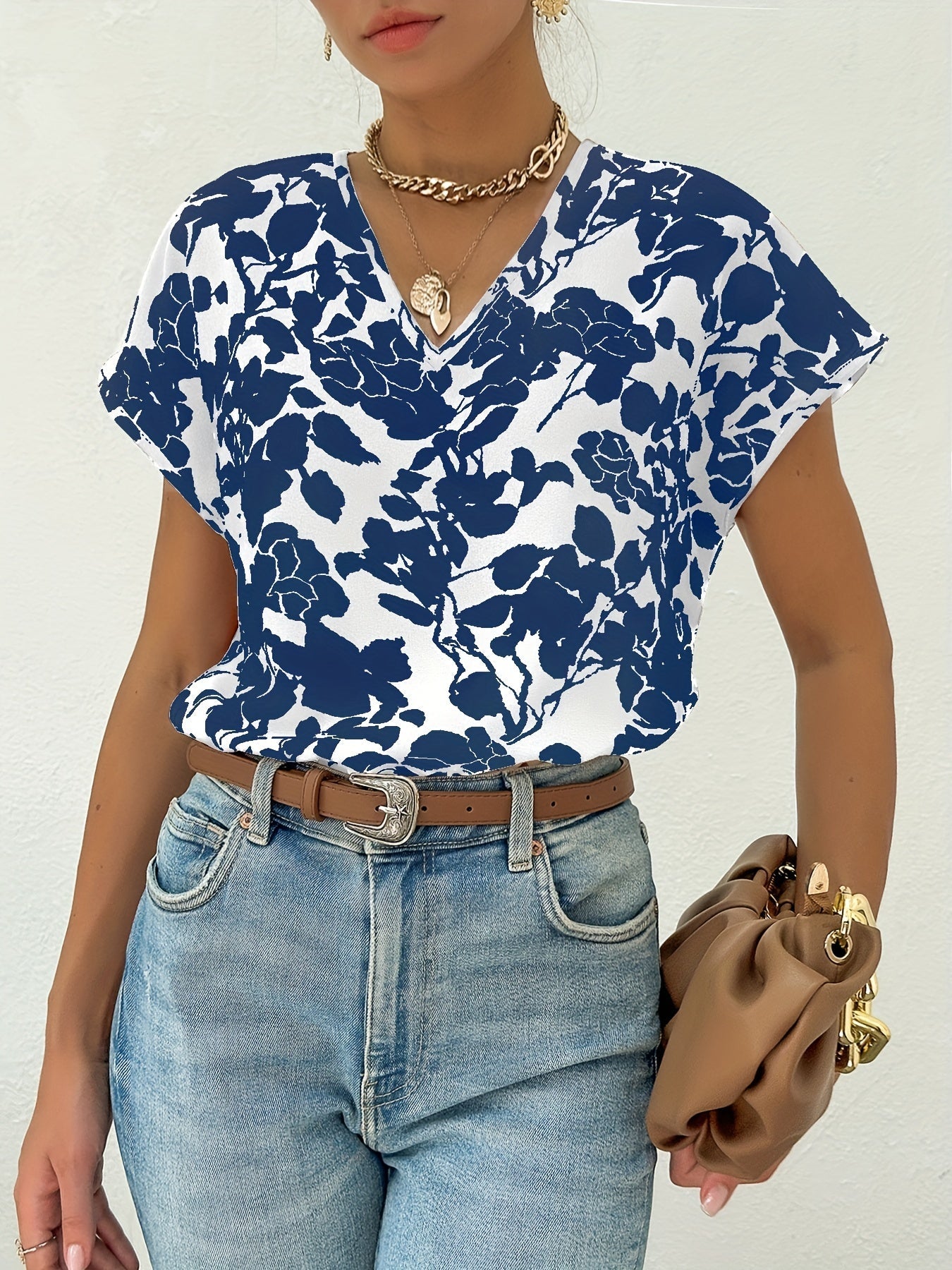 Damen Elegant Blusenshirt mit Blumenmuster und V-Ausschnitt – Perfekt für Büro & Freizeit