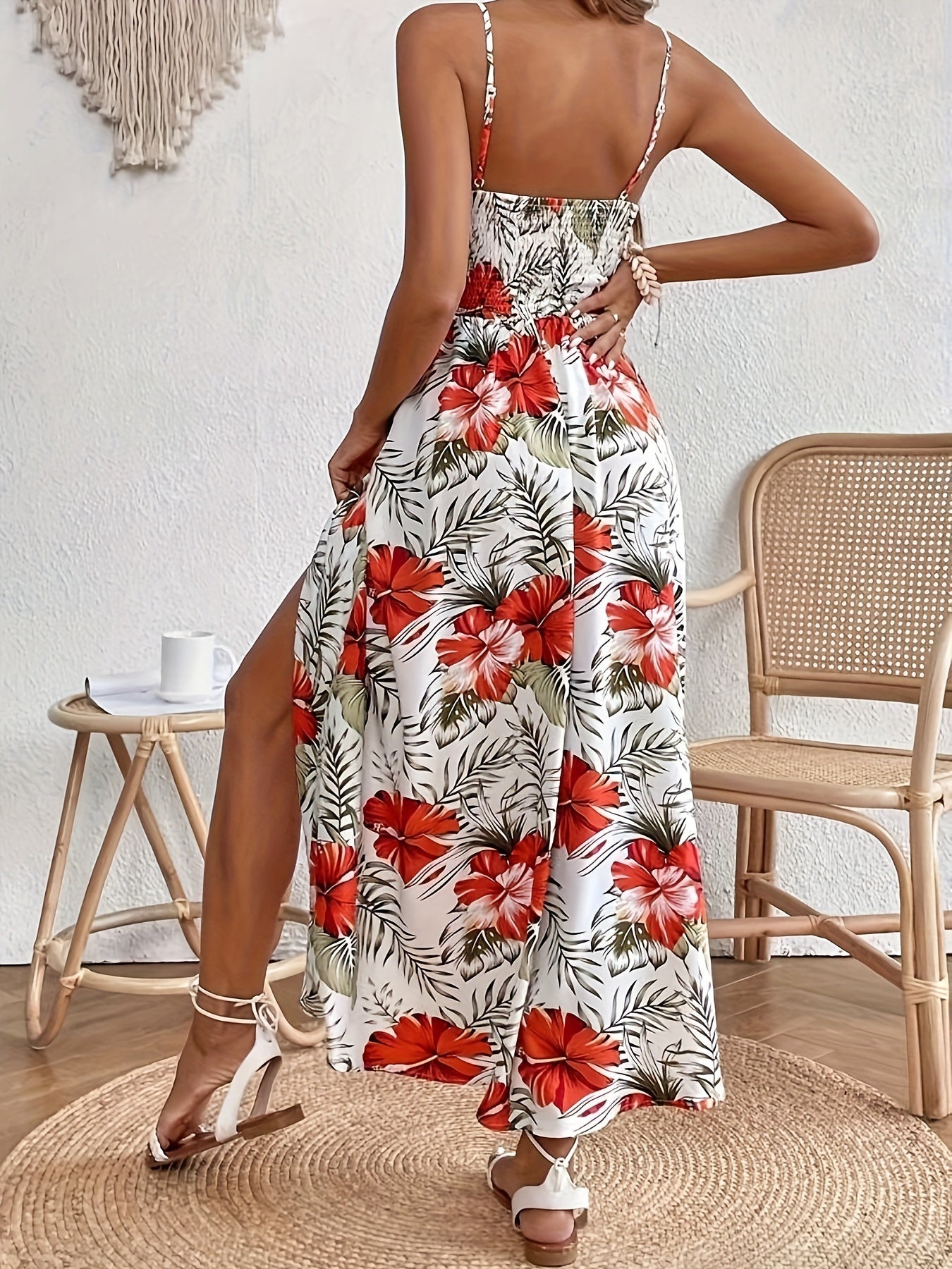 Damen Sommer Maxikleid Elegant mit Floralem Muster und Spaghettiträgern – Perfekt für Urlaub & Strand