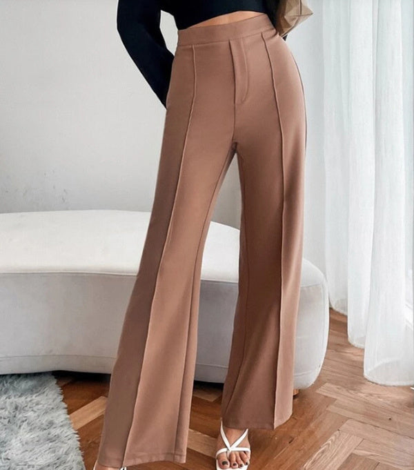Lucy – Locker Geschnittene Damenhose mit Hoher Taille