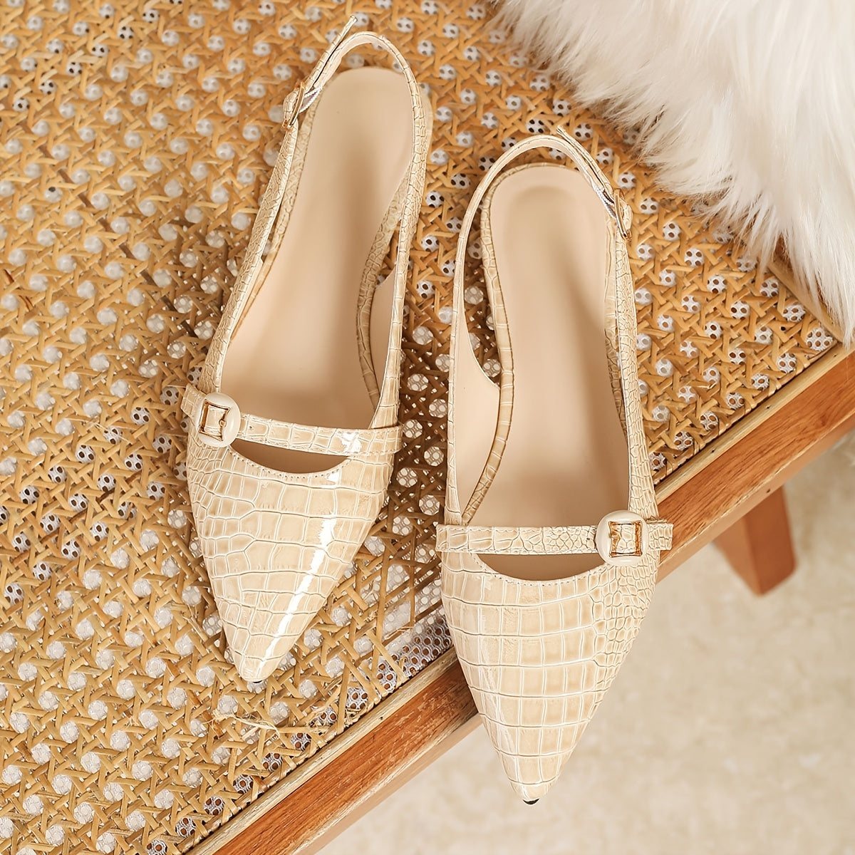 Damen Slingback Ballerinas mit spitzer Zehenpartie und Riemen – Elegante Schuhe für Büro und besondere Anlässe