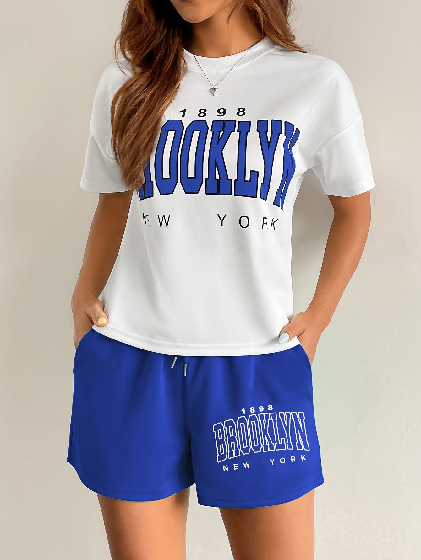 Damen Streetstyle Zweiteiler Set – Brooklyn New York Print T-Shirt und Shorts, Urban Freizeit Outfit