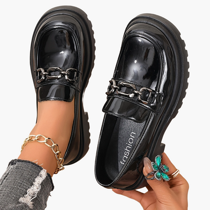 Damen Loafer mit Kettenverzierung – Elegante Slip-On Schuhe für Alltag & Büro