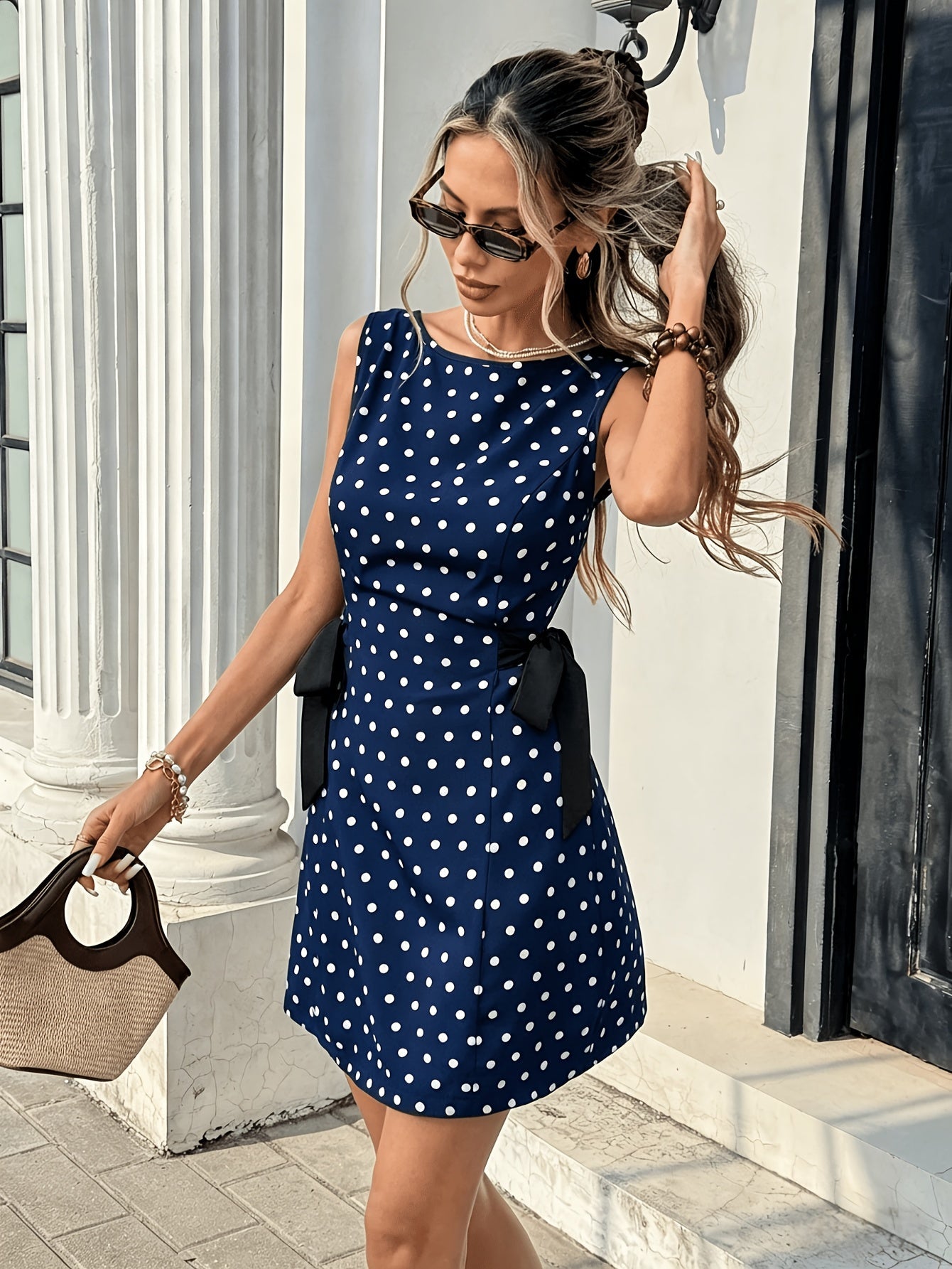 Damen Polka Dot Kleid mit Schleifendetail – Elegantes Minikleid für Events und Alltag