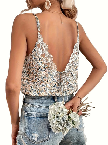 Damen Sommer-Top mit Blumenmuster und Spaghettiträgern – Lässiger, femininer Look für Freizeit und Alltag