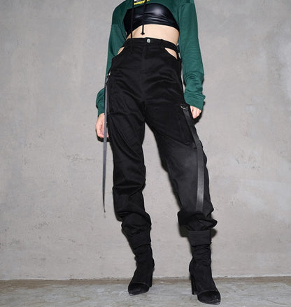 Lucy – Schwarze Damen-Cargohose mit hohem Bund und Patchwork