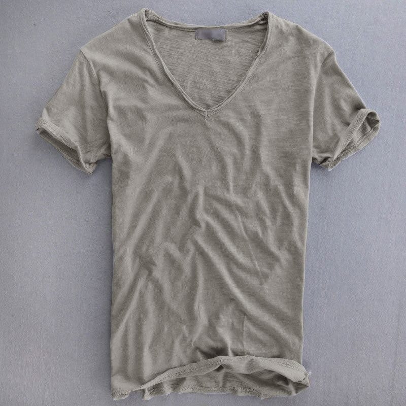 Herren V-Ausschnitt T-Shirt – Modernes Basic für Alltag und Freizeit
