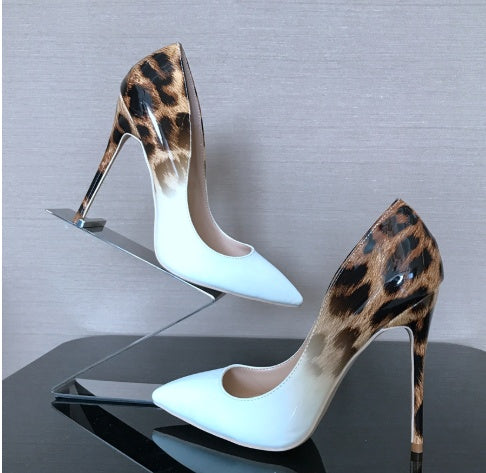 Heidi – Spitzen Pumps mit Leopardenmuster
