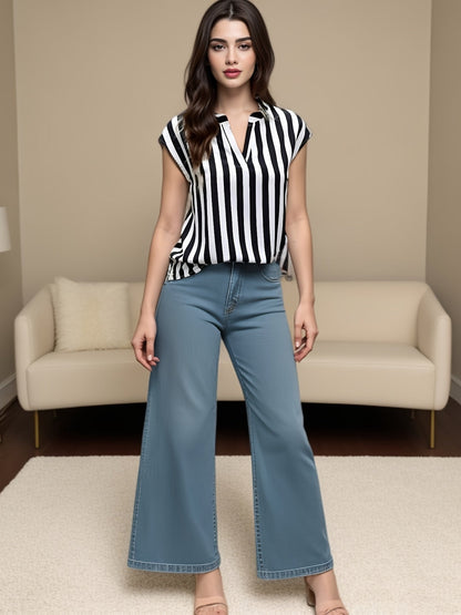 Damen Weitbein-Hose und Streifenbluse – Modisches Sommer-Outfit für Alltag und Büro