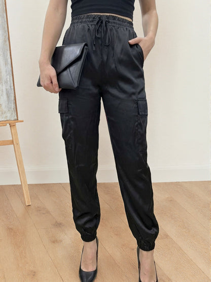Damen Jogger-Hose mit Cargo-Taschen und modernem Schnitt – Stilvolle Freizeithose für Alltag und City-Looks