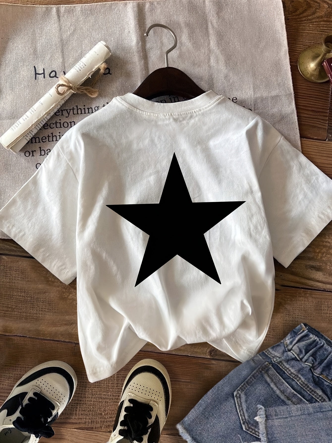 Damen T-Shirt mit großem Stern Print – Lässiger Streetstyle für Alltag & Freizeit