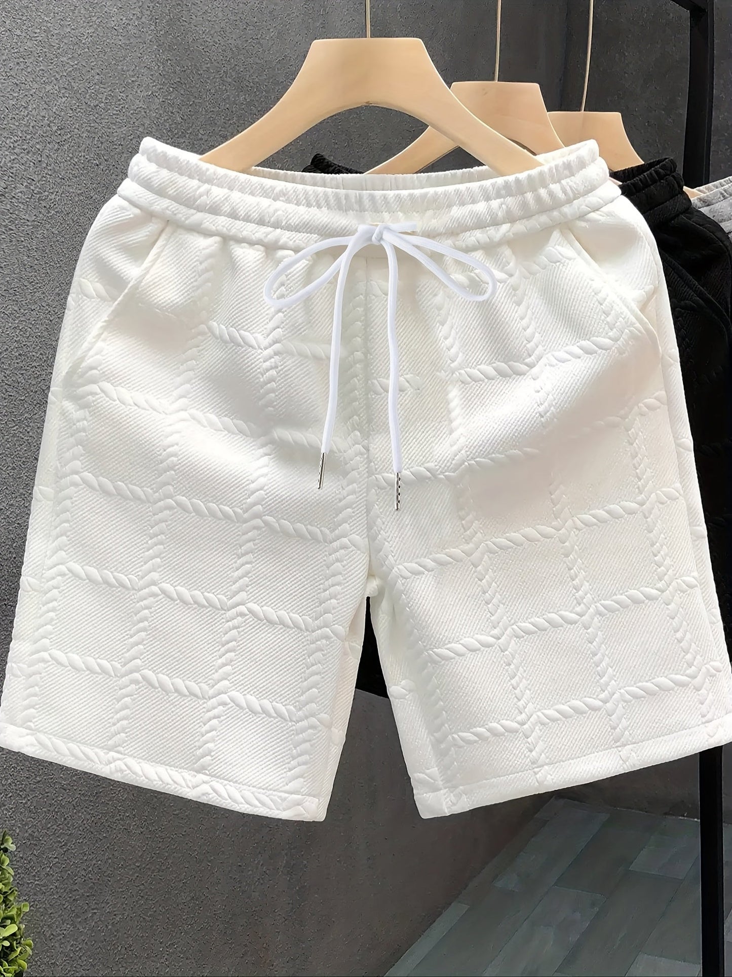 Herren Shorts mit modernem Strukturmuster – Freizeit & Sport, Komfort Fit, urbaner Look