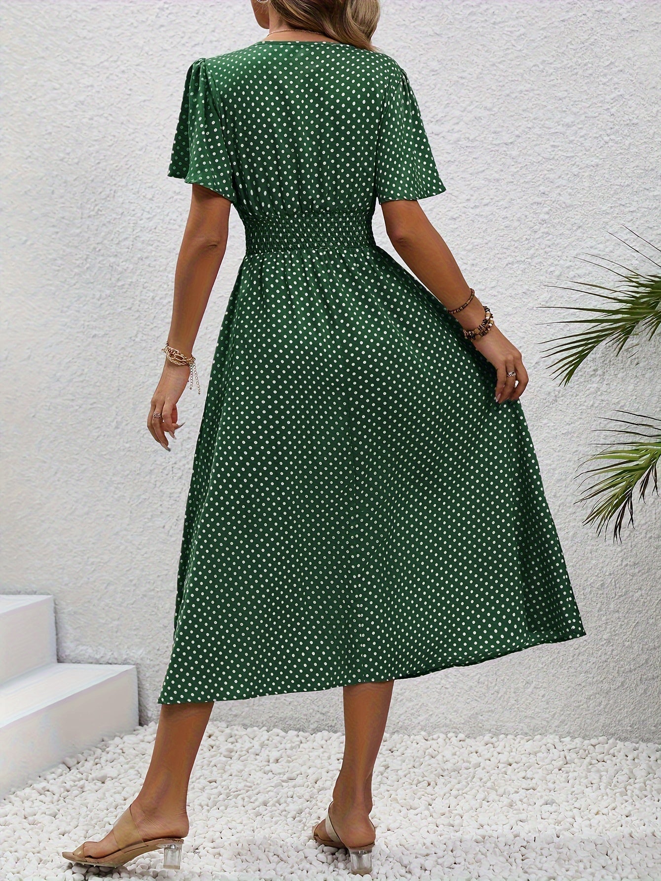 Damen Sommerkleid mit Punkten, V-Ausschnitt, elegant und luftig für Alltag & Urlaub
