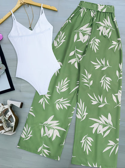 Damen Weite Palazzo-Hose mit tropischem Print und Bindegürtel – Eleganter Sommerstil