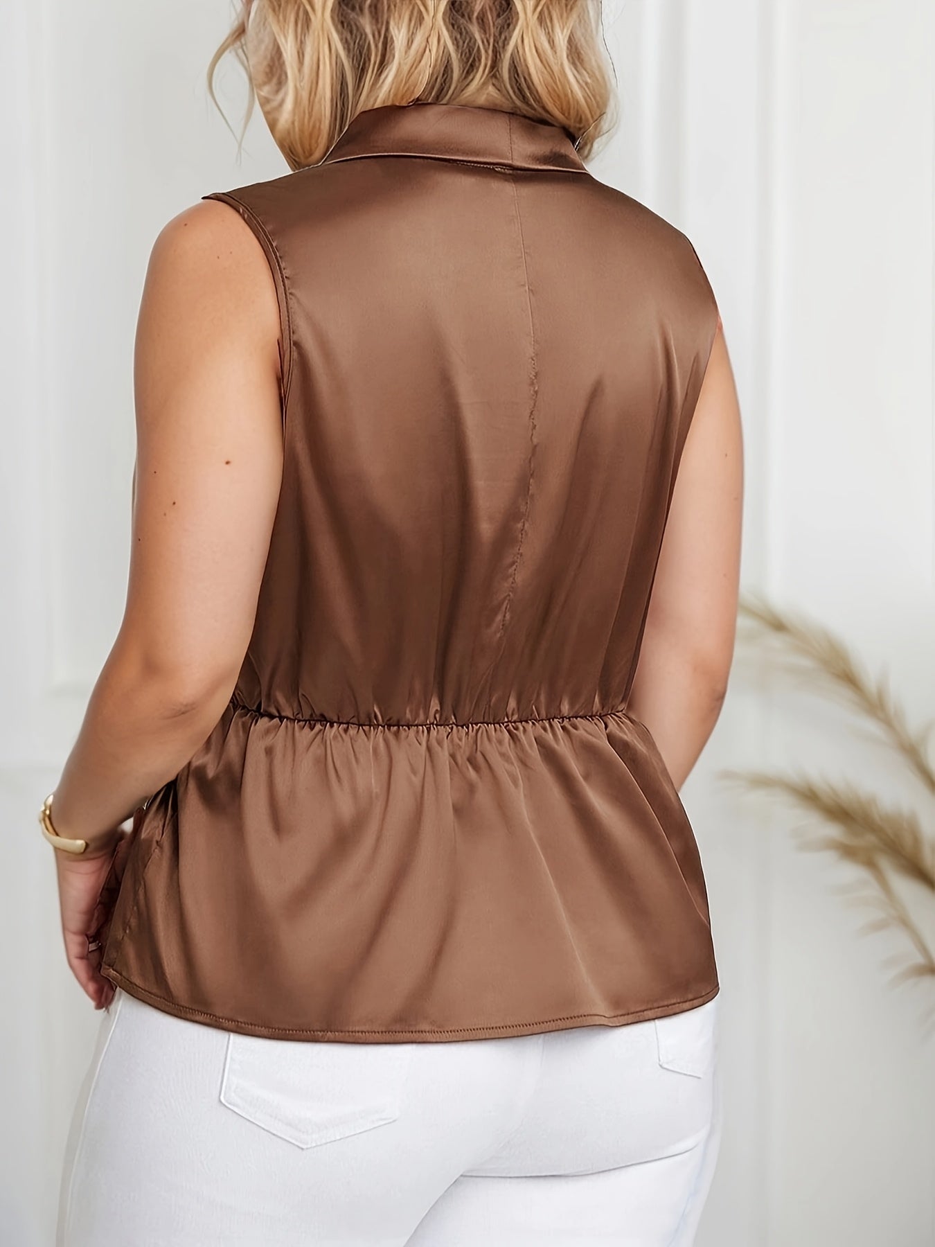 Damen Elegantes Wickel-Top für Büro und Freizeit – Ärmellos, Asymmetrischer Schnitt, Stilvolle Bluse