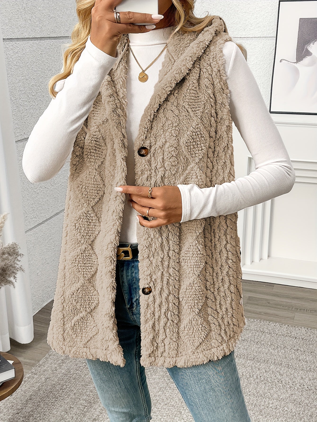 Damen Strickweste mit Kapuze und Knöpfen – Eleganter Freizeit-Look für jeden Anlass