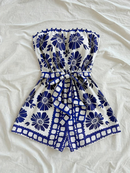 Damen Bandeau Jumpsuit mit Blumenmuster und Taillengürtel – Eleganter Einteiler für Sommer und Urlaub