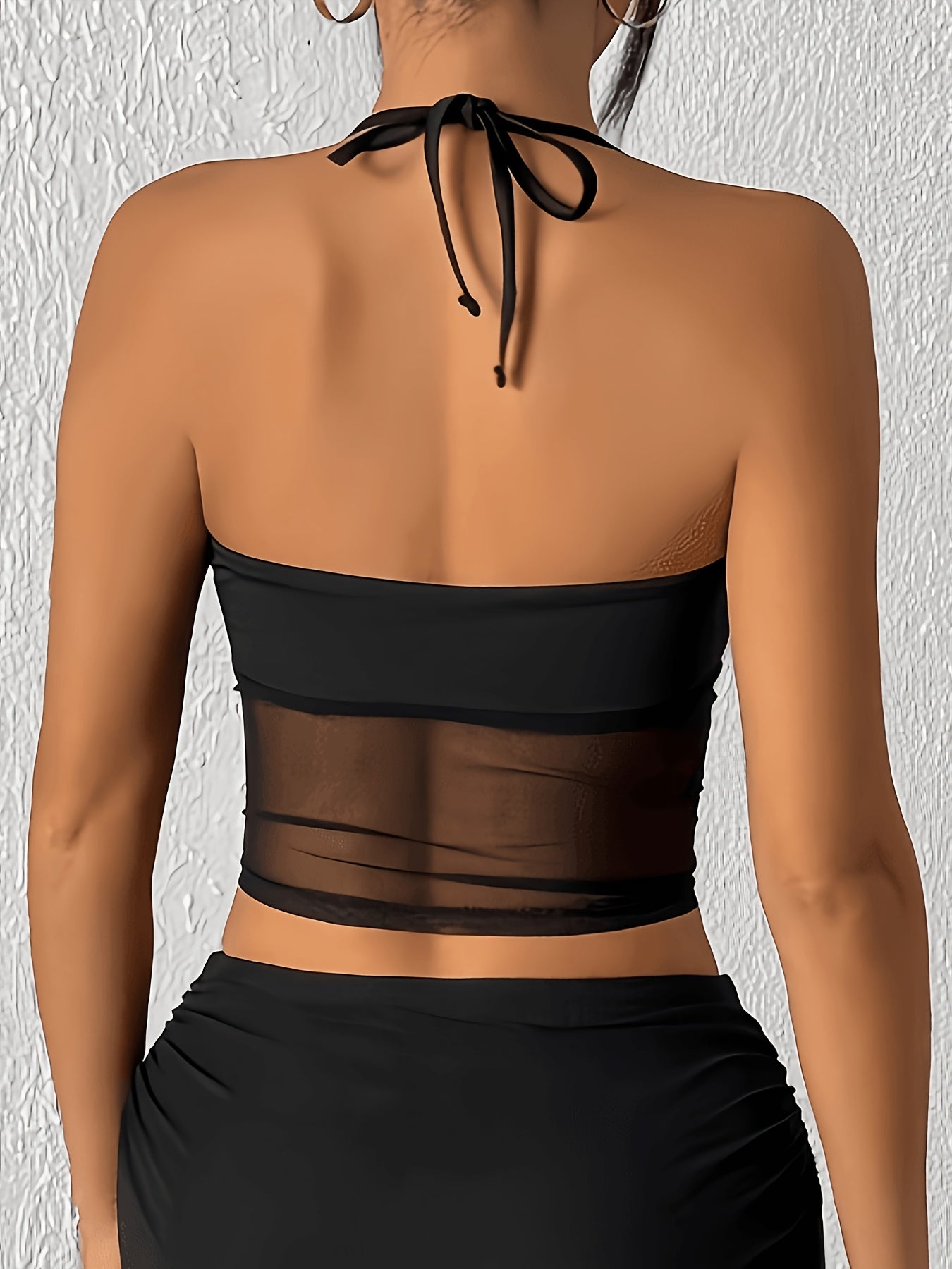 Damen Halterneck Party Top mit Transparentem Mesh-Einsatz – Elegantes Clubwear für Ausgeh-Looks