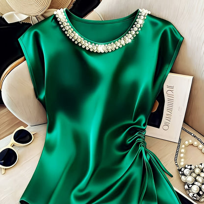 Damen Elegante Satinbluse mit Perlenkragen und Raffdetails – Stilvolle Kurzarm-Bluse für festliche Anlässe