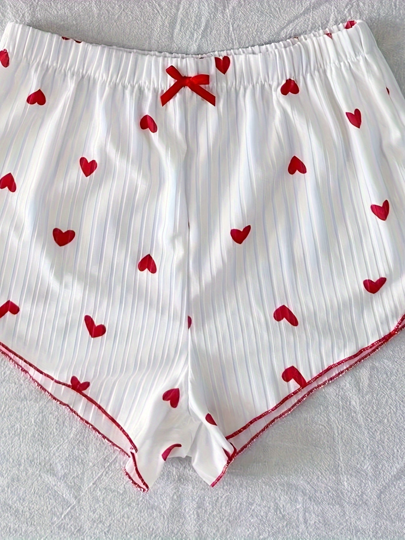 Damen Pyjama Set mit Herzchen-Muster und Schleifen – Zweiteiliger Schlafanzug, bequem & süß, ideal für Sommer