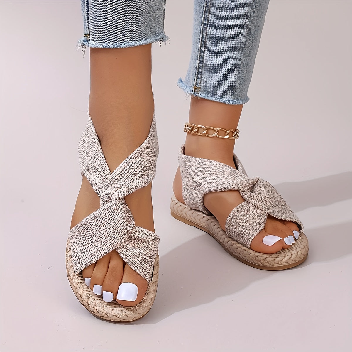 Damen Sommer-Sandalen mit Kreuzband und offener Spitze – Modische Freizeitschuhe für Alltag und Urlaub