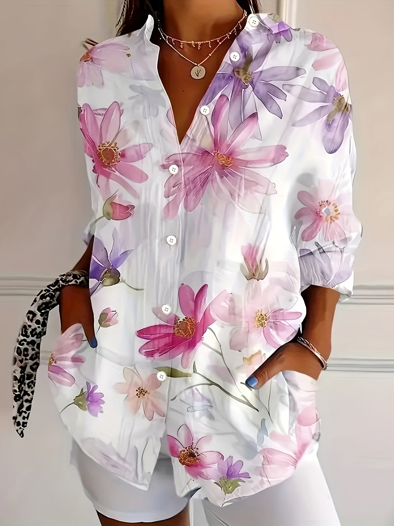 Damen Bluse mit Blumenmuster – Elegante Freizeitmode für Frühling und Sommer