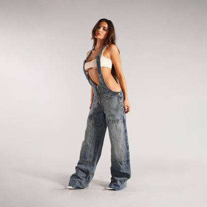 Karen – Weite Damen-Jeans-Latzhose mit Taschen
