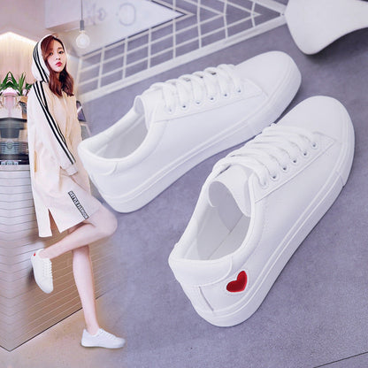 Grace – Damen Sneaker aus Kunstleder mit Herzmuster