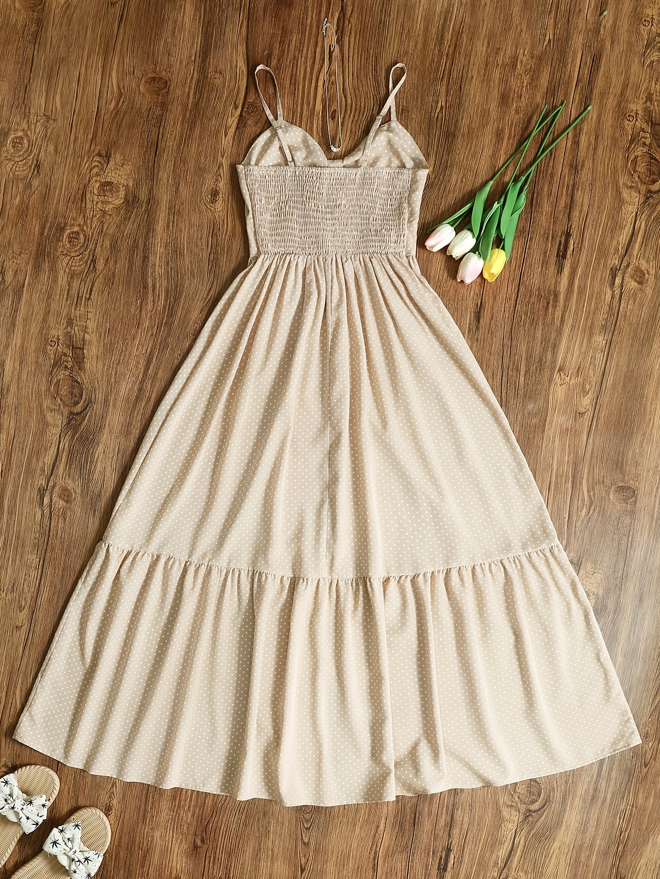 Damen Maxikleid Polka-Dot mit Rüschenrock und Spaghettiträgern – Vintage-inspiriertes Sommerkleid für besondere Anlässe