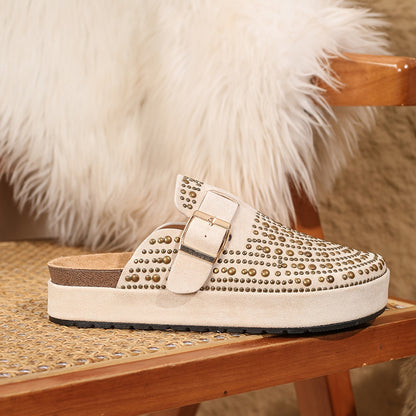 Damen Plateau Clogs mit Nieten für modische Freizeitlooks