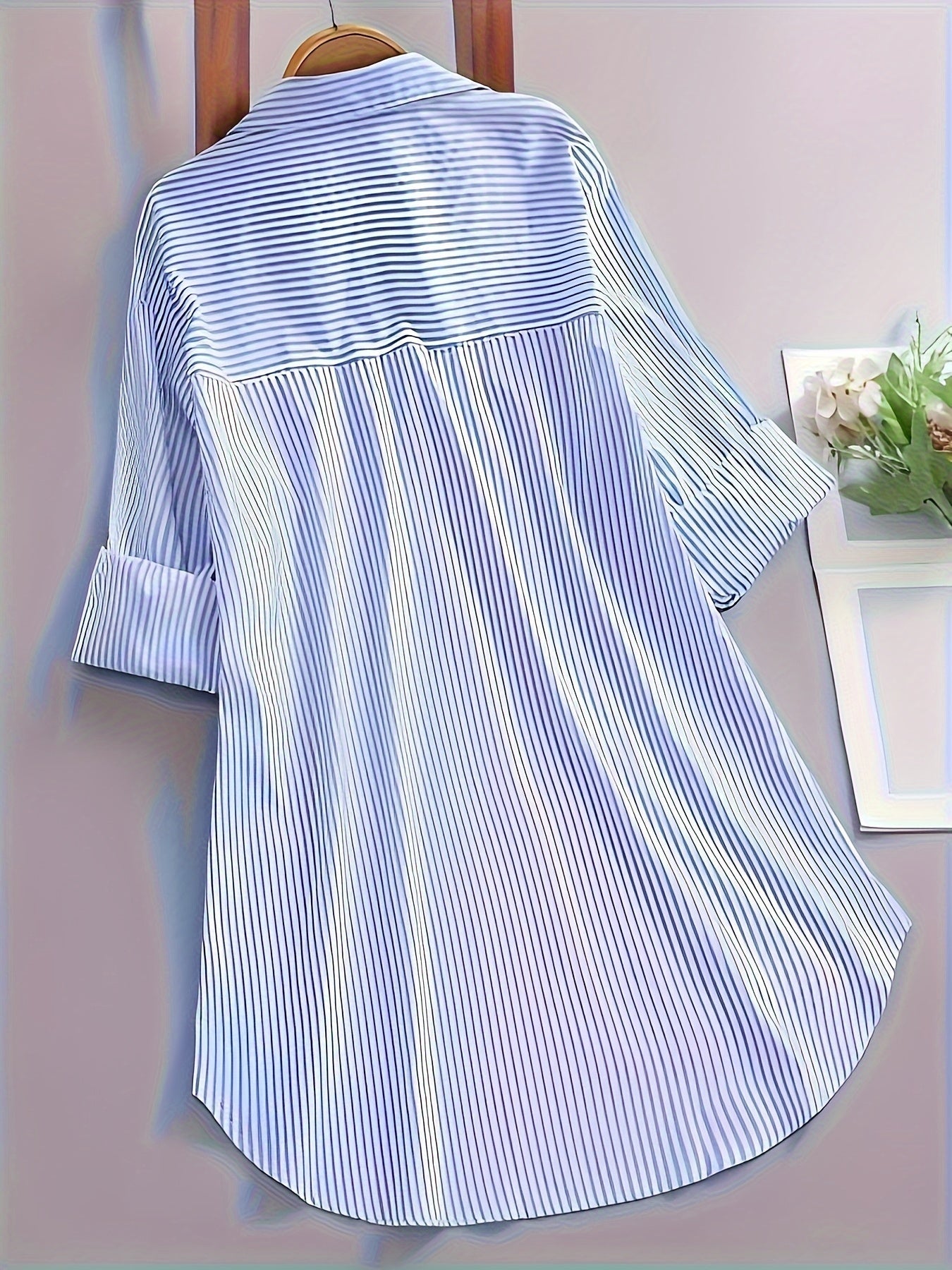 Damen Longbluse mit Streifenmuster und Knopfleiste – Modisches Hemd für Business und Freizeit