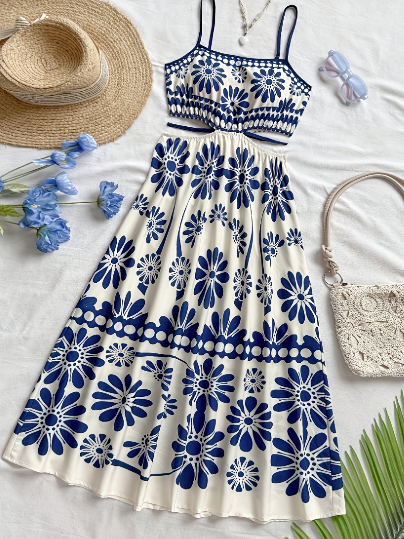 Damen Maxikleid mit Blumenmuster und Cut-Out-Detail – Boho Stil, Sommer, Elegant