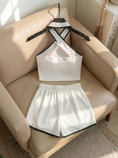 Damen Zweiteiler Set – Modernes, elegantes Top mit Wickelkragen und High-Waist Shorts, modischer Freizeit-Look