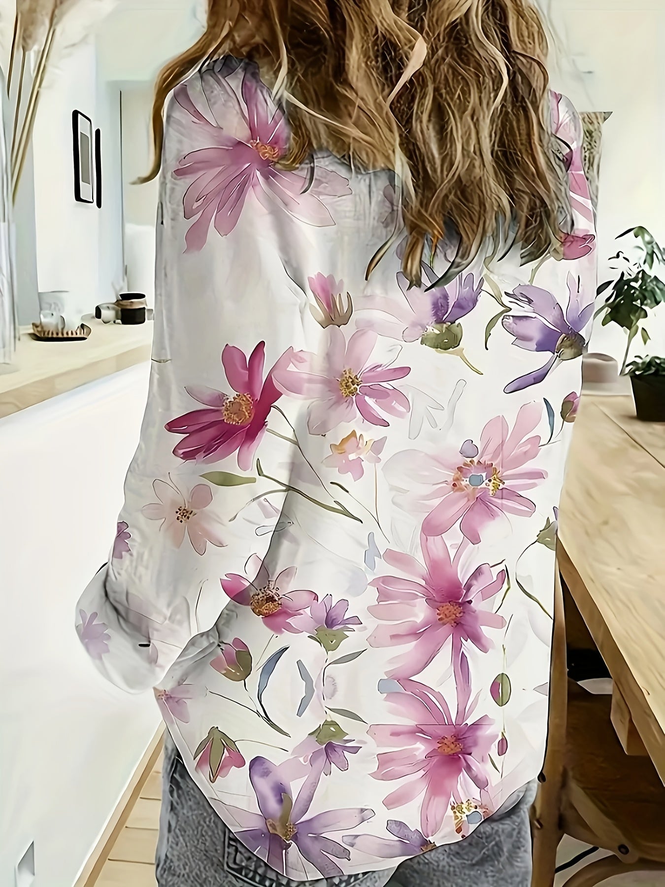 Damen Bluse mit Blumenmuster – Elegante Freizeitmode für Frühling und Sommer
