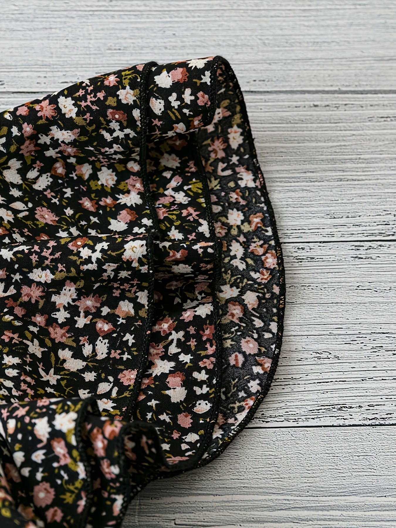 Damen Sommer Blusenshirt mit Rüschen und Blumendruck – Luftiges Freizeit Top