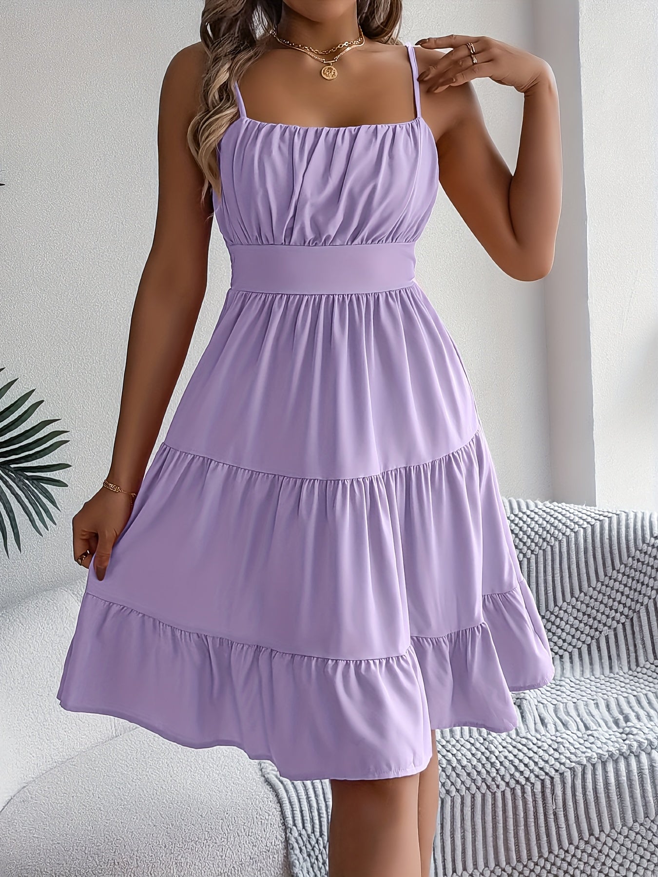 Damen Sommerkleid mit Spaghettiträgern und Volant – Elegantes Freizeit- & Urlaubskleid