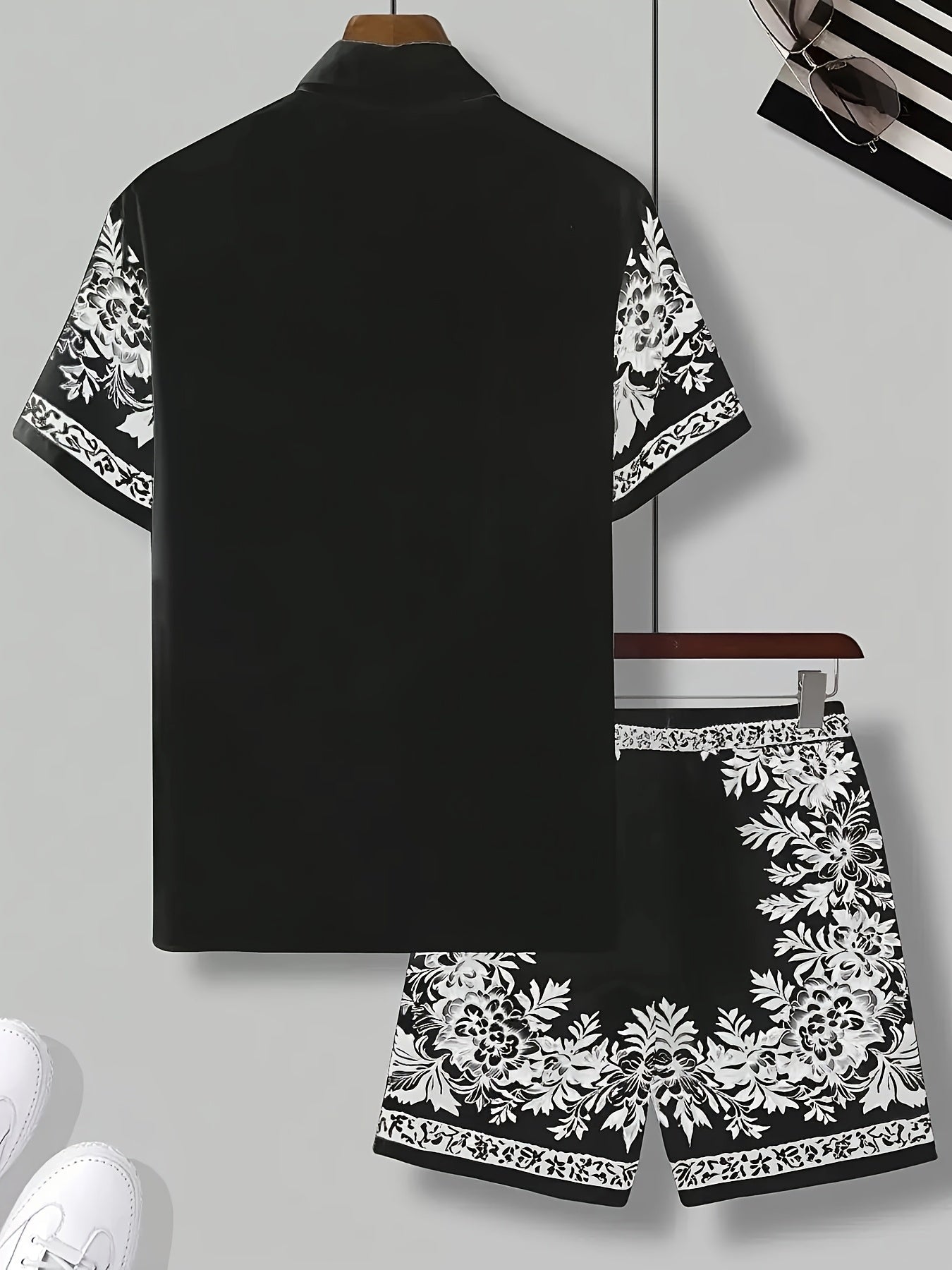Herren Sommer Kurzarm Freizeit Set mit Blumenmuster – Zweiteiliges Hemd und Shorts, Perfekt für Urlaub & Strand